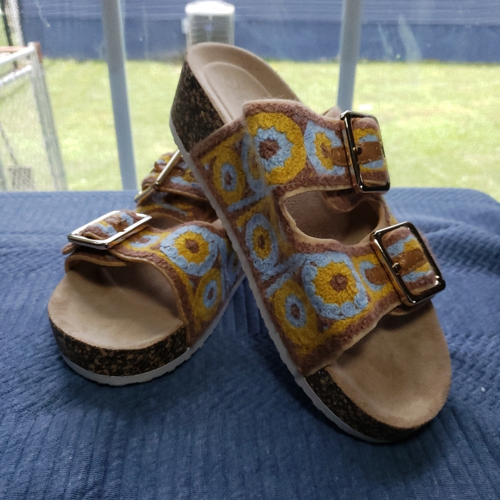 Blue and Yellow Flower Embrodered Sandals Size 7